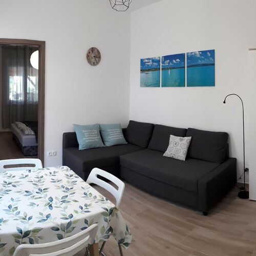 B4 Apartman Balatonbogl r apartman.hu